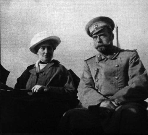 Николай Кровавый уничтожил Россию и породил Сталина http://geglov2.moy.su/_ph/5/2/366746049.jpg